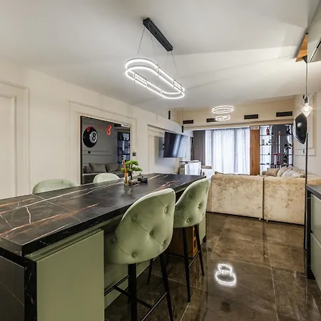 Miracle No 8 Duplex By Pikhost טיראנה