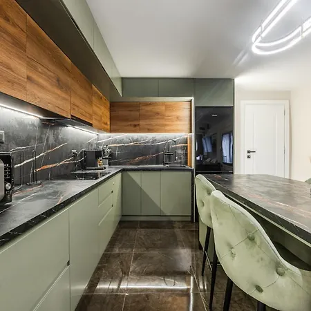 Miracle No 8 Duplex By Pikhost * טיראנה