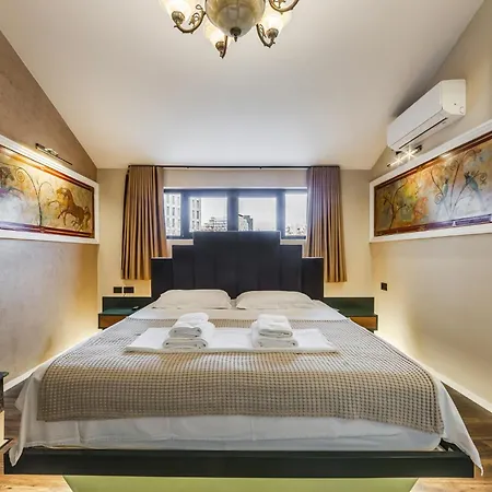 Miracle No 8 Duplex By Pikhost * טיראנה