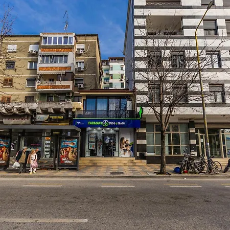 Miracle No 8 Duplex By Pikhost * טיראנה
